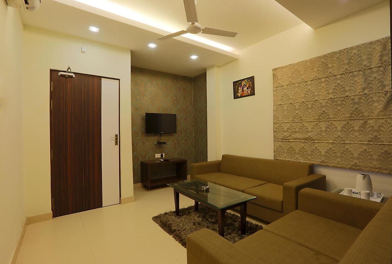 Hotel Premiere Villa  Varanasi Dış mekan fotoğraf