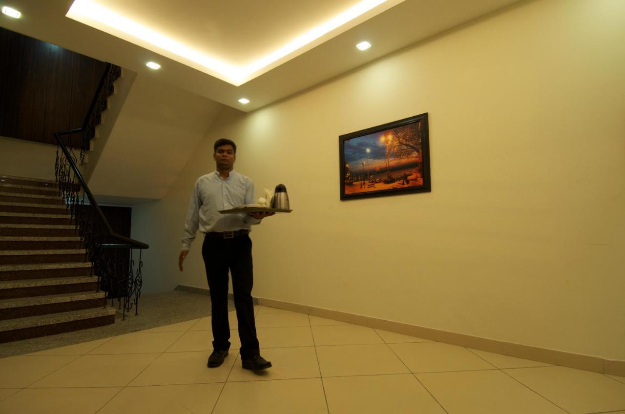 Hotel Premiere Villa  Varanasi Dış mekan fotoğraf