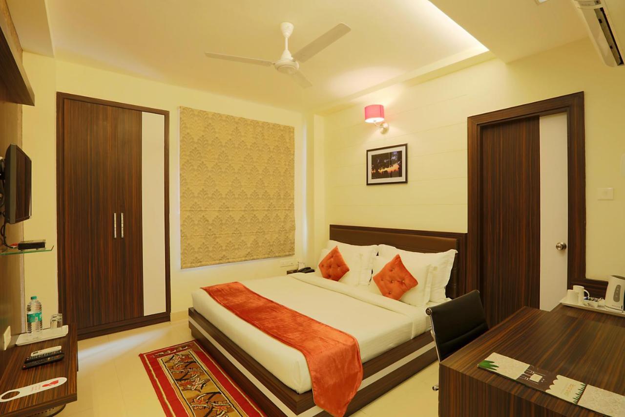 Hotel Premiere Villa  Varanasi Dış mekan fotoğraf