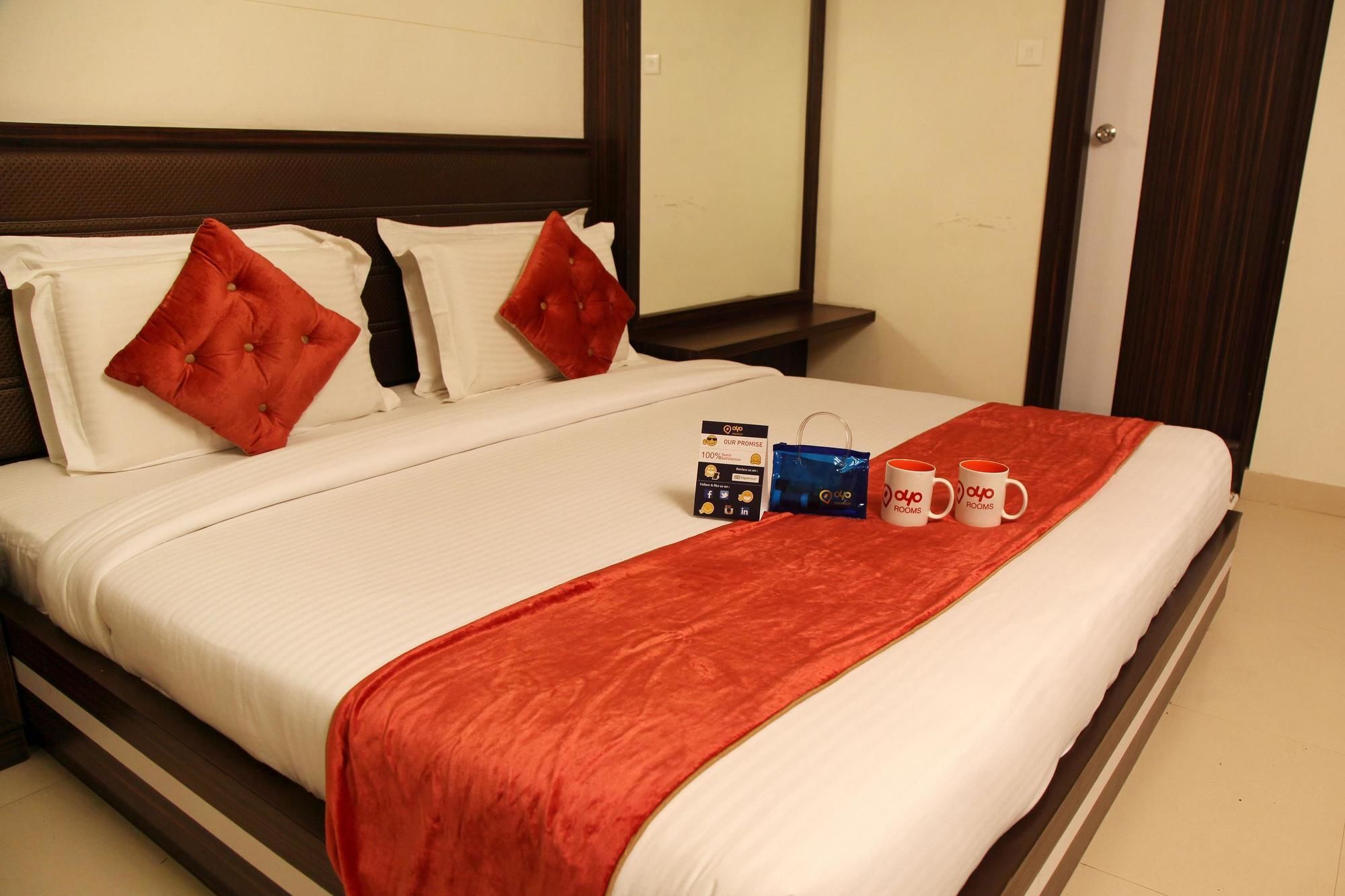 Hotel Premiere Villa  Varanasi Dış mekan fotoğraf