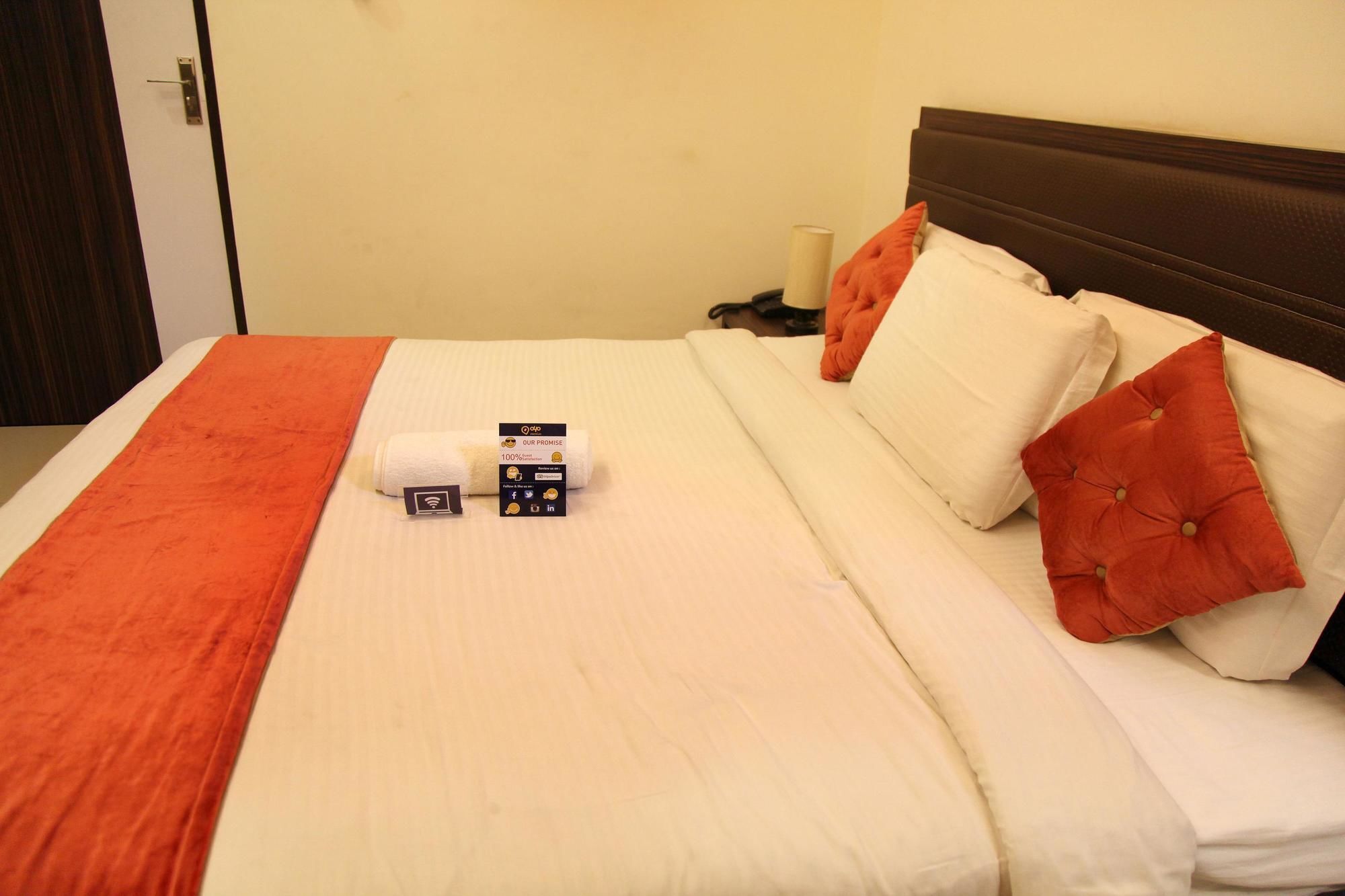 Hotel Premiere Villa  Varanasi Dış mekan fotoğraf