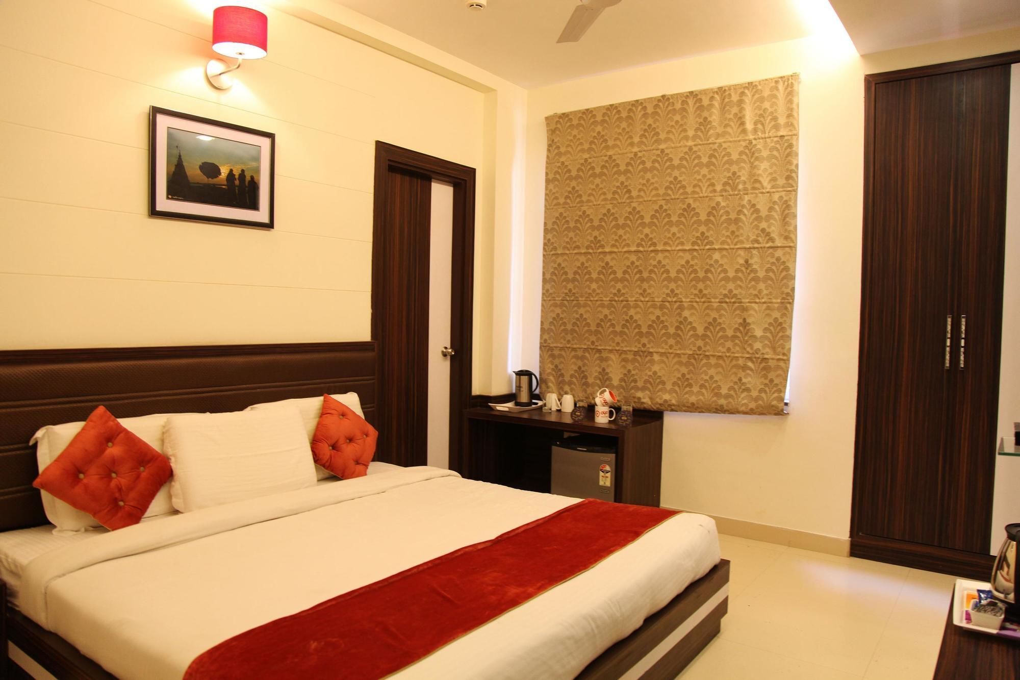 Hotel Premiere Villa  Varanasi Dış mekan fotoğraf